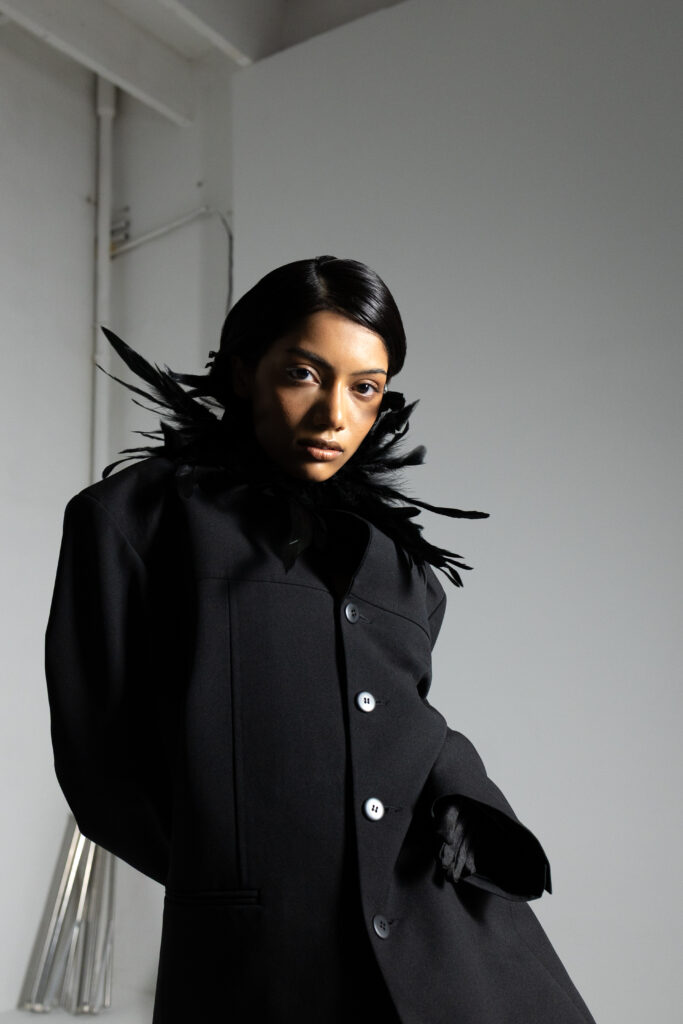 Fotografia premium dla klientów indywidualnych - kobieca sesja portretowa wizerunkowa w Warszawie