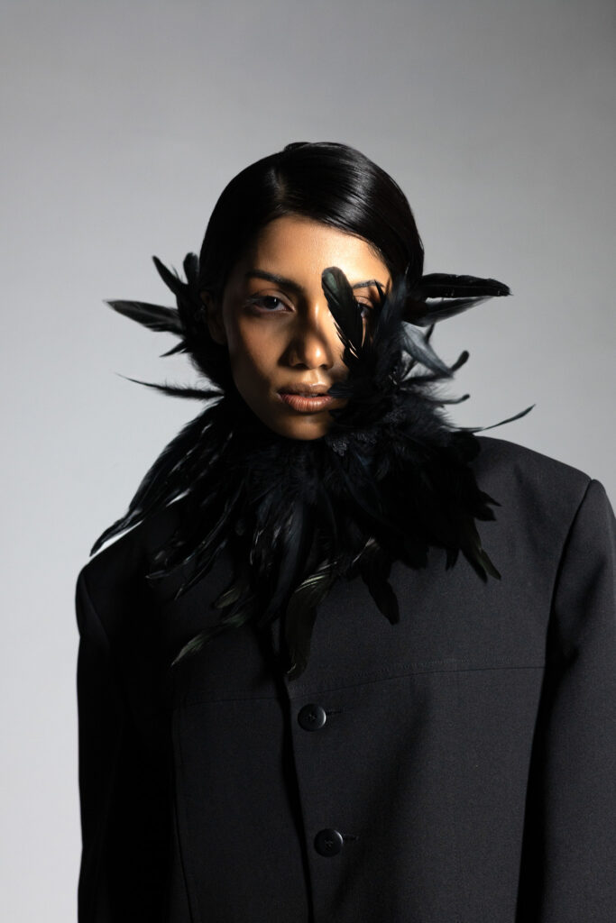 Fotografia premium dla klientów indywidualnych - kobieca sesja portretowa wizerunkowa w Warszawie